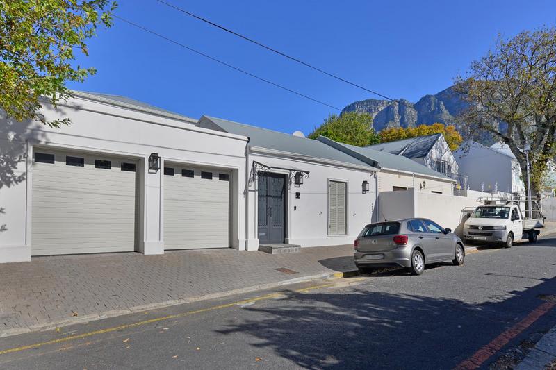 4 Bedroom Property for Sale in Newlands Western Cape